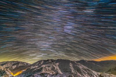 رد ستارگان برفراز کوه های البرز