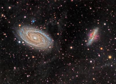 کهکشان‌های M81 و M82 از پشت یک سحابی