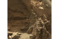 منظره تماشایی از لایه های سنگی مریخ